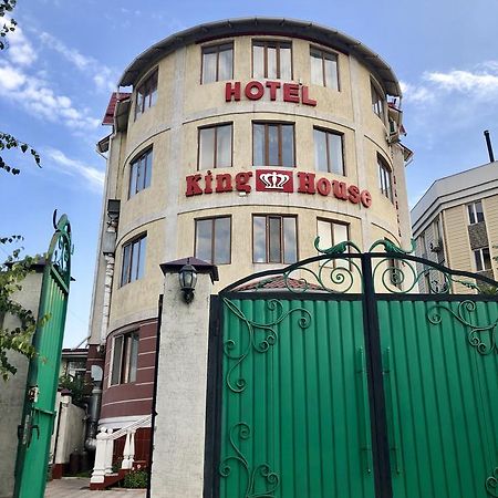 King House Hotel Bisjkek Buitenkant foto