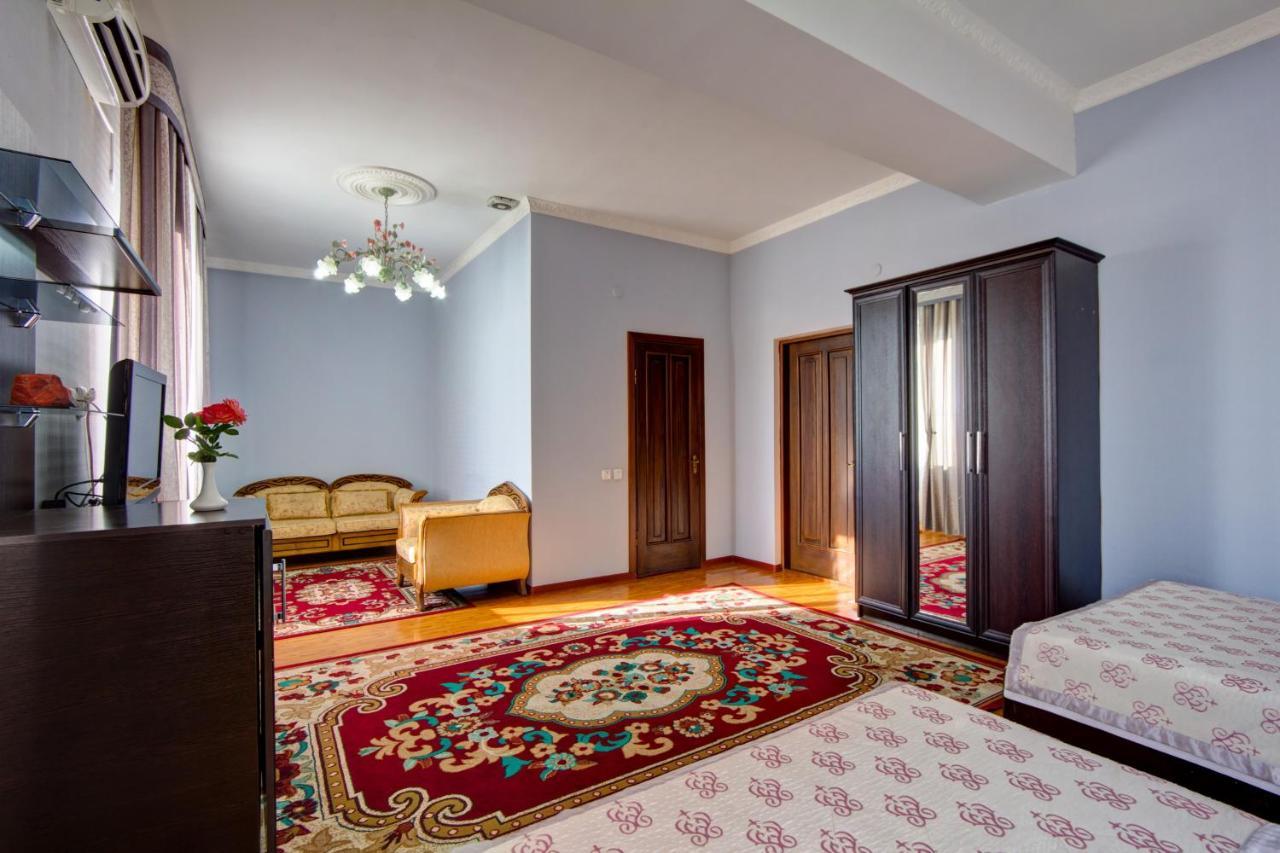 King House Hotel Bisjkek Buitenkant foto